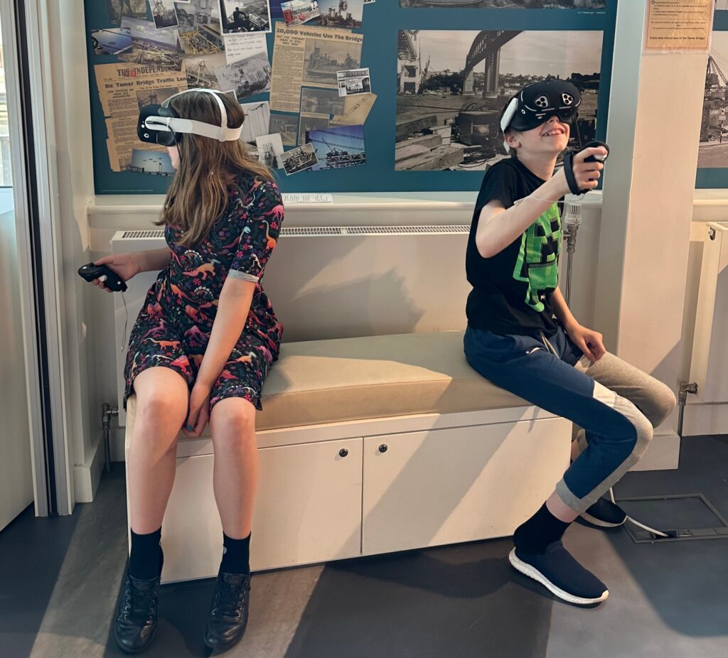 Summer Holiday – VR Headset Bridge Tours – Drop In Session for ages 10+